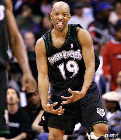 賈巴爾|賈巴爾炮轟詹皇跳大蛋舞: 愚蠢幼稚不尊重對手 GOAT可不會這么做