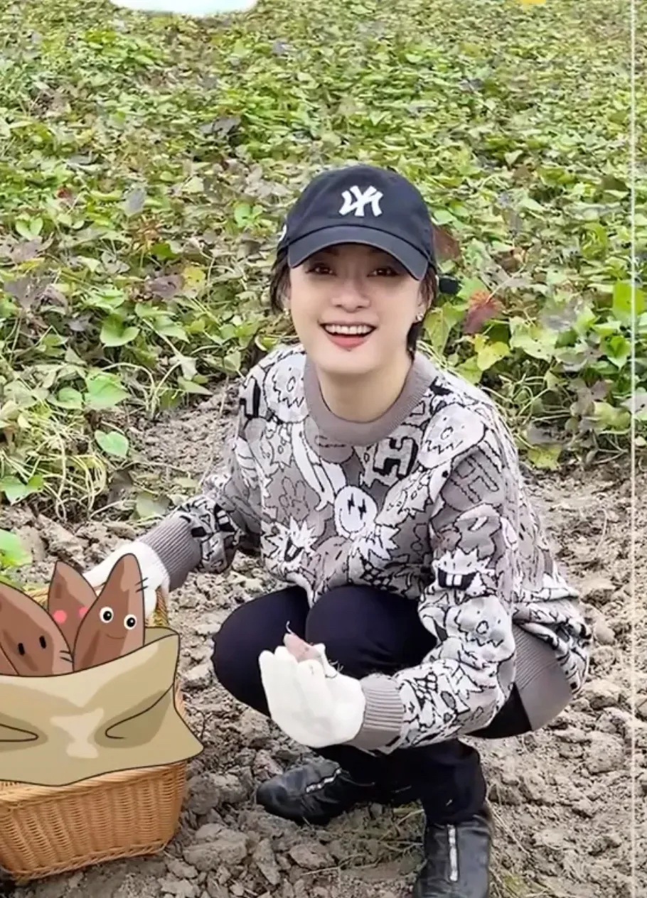 孙俪|霸气十足的“娘娘”孙俪,日常穿搭很接地气!轻松舒适地挖红薯