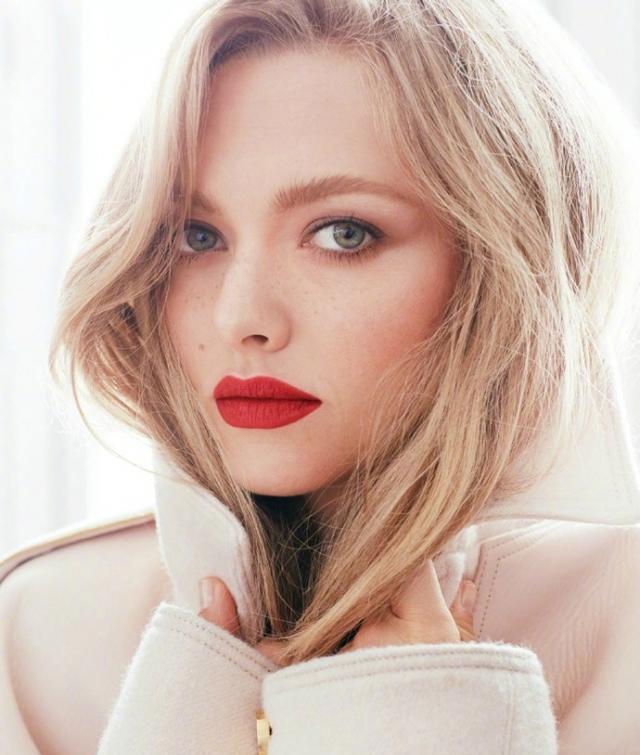 好莱坞|好莱坞女星-阿曼达·塞弗里德的美丽了解一下！