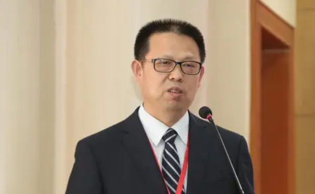 大学|北大教授称自己贬值太厉害，高等教育普及，大学教授如今待遇如何
