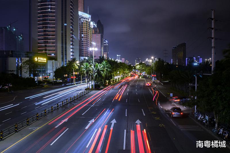 南粤橘城 广东梅州南部新建城市大道,路线总长3665米,道路采用双向四车道