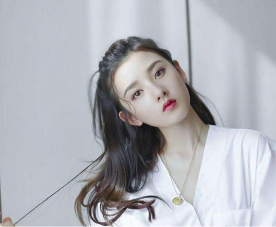 舒畅|“娱圈弃女”舒畅的消亡史，她的故事远比想象的还要惨淡