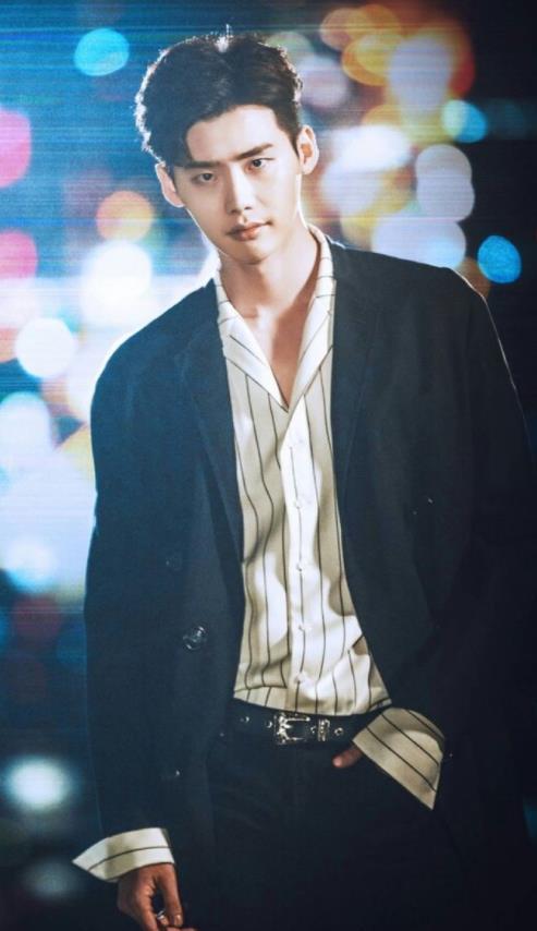 萧蔷|韩剧扛把子回归！李钟硕退伍8个月终于接新剧，女主还是林允儿