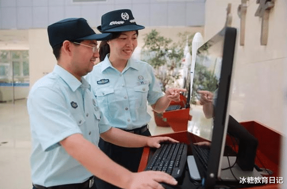 文职|又一“铁饭碗”大规模招聘，待遇赶超公务员，成为应届生的新欢