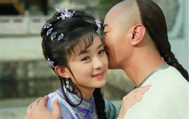 赵丽颖|他曾对赵丽颖百般照顾，如今赵丽颖为报恩，用一部剧捧红他女友