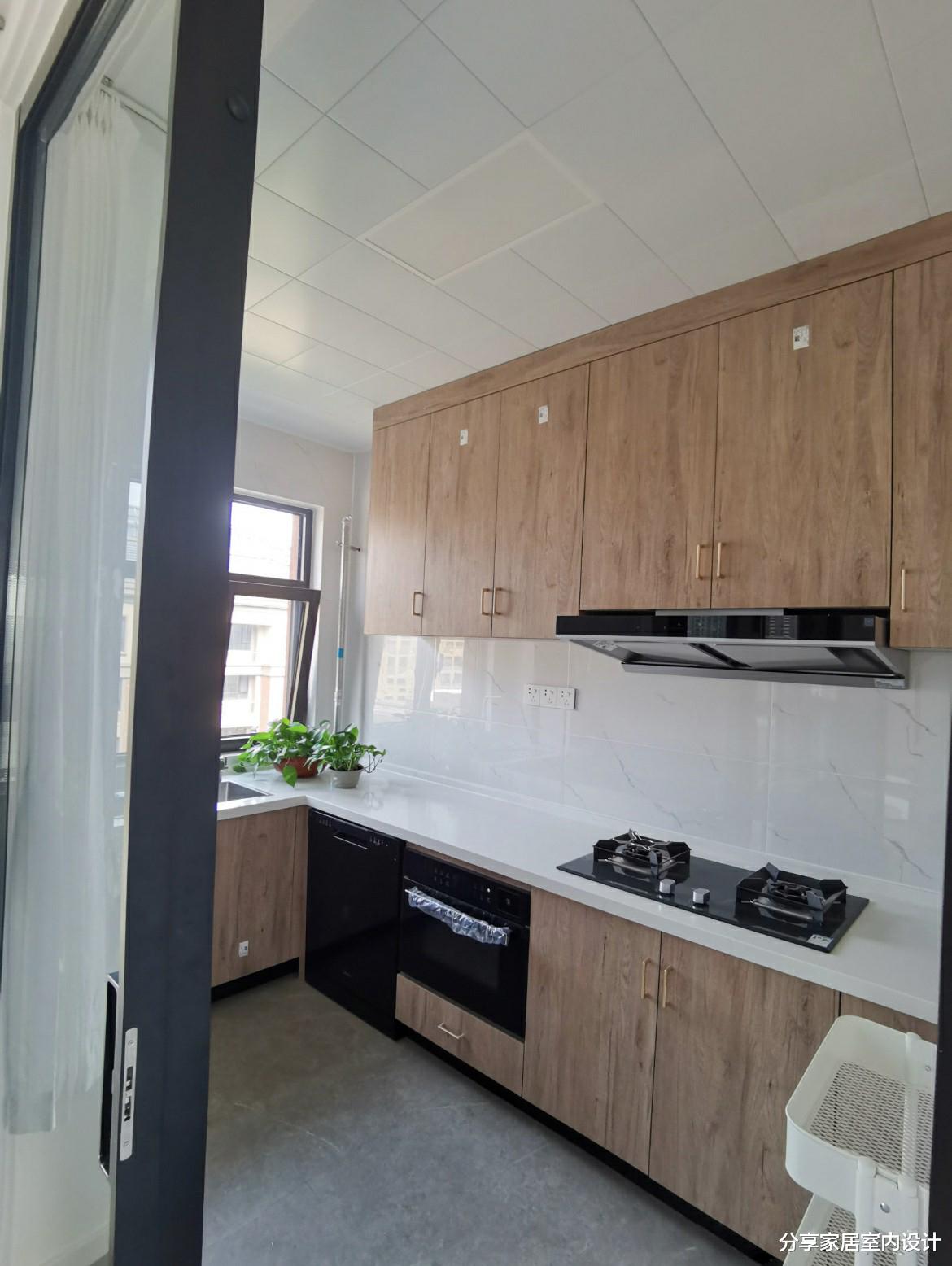 羡慕她家带阁楼的新房,每天可爬楼梯!全屋简约舒适,分享一下