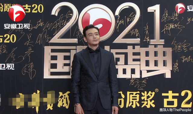 国剧盛典|国剧盛典红毯：刘涛僵硬假笑宋祖儿迟到黑脸，热依扎让人眼前一亮