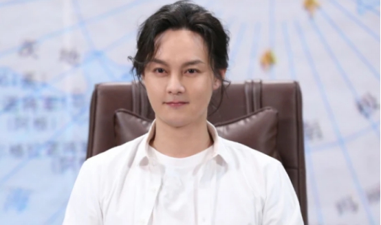 发型|尹正终于减肥成功了,若是比狠,他一定不如孙红雷!