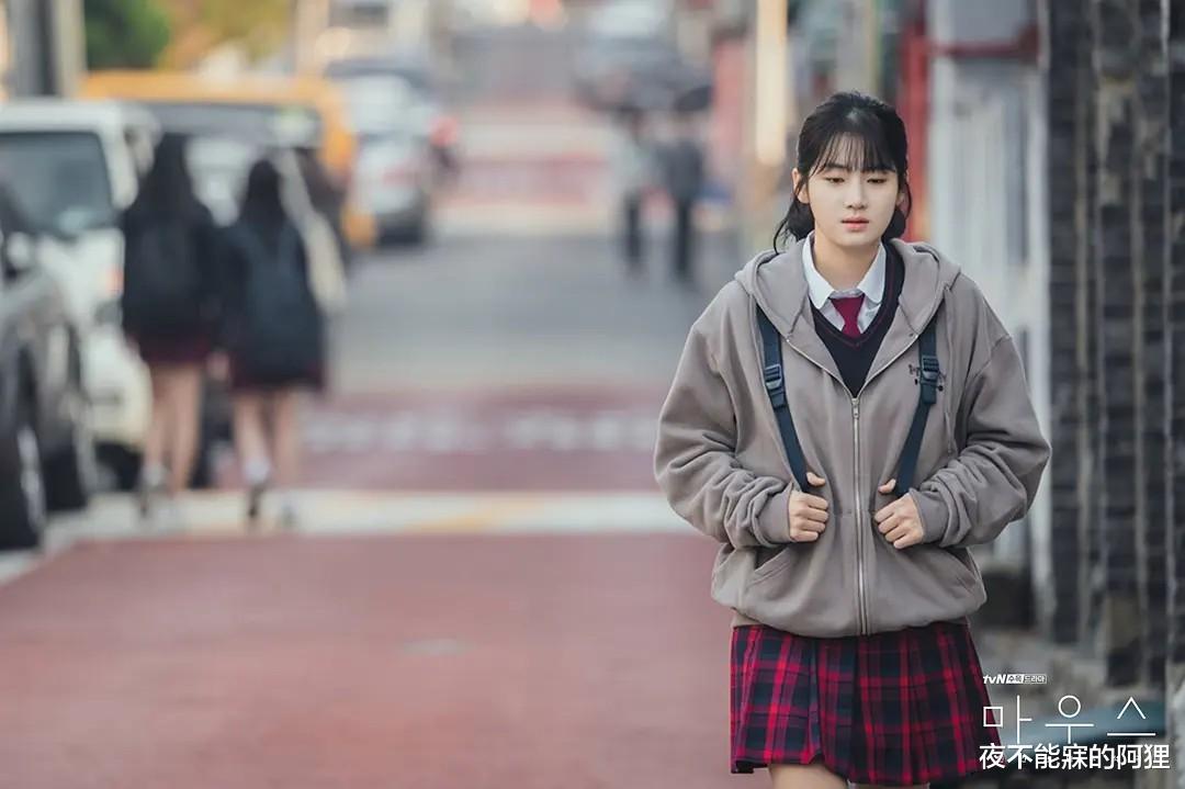 医生|韩剧《窥探》：如果80是凶手，那么凤怡就危险了