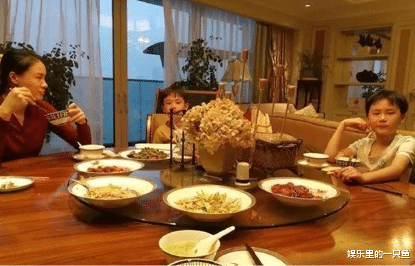 何炅|失去妻儿三年后的林生斌，重拾幸福高调回归，网友：你变了！