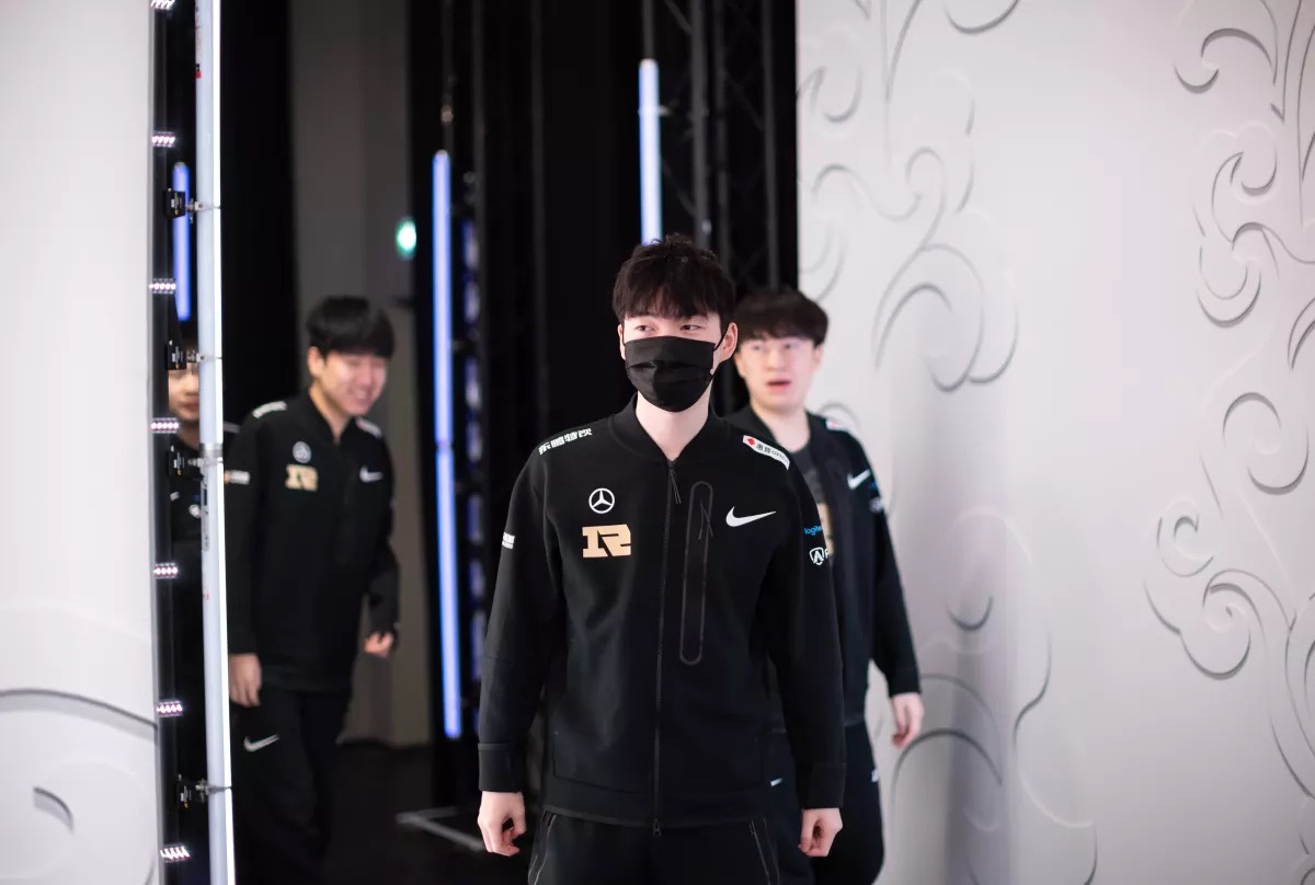 RNG|RNG的高度取决于小虎和Wei的发挥,只要不做“阴间BP” 问题都不大