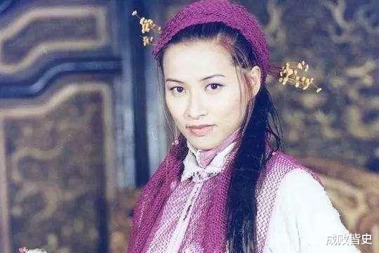 麦家琪|麦家琪：昔日作品遭儿子观摩，遭其言语调侃，恼羞成怒扇儿子巴掌