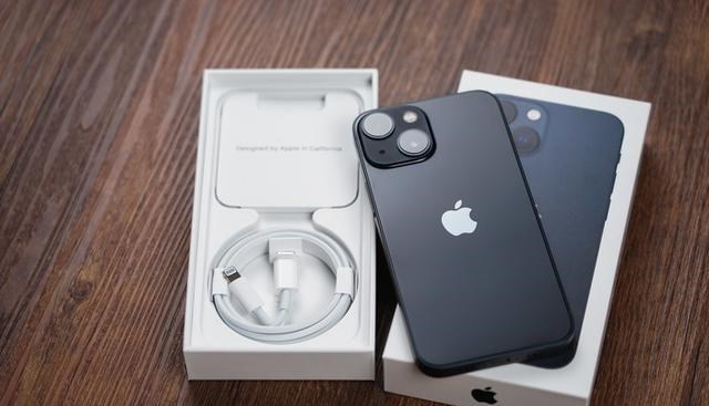 盛夜霄的星座解说 来晚了!iPhone 13宣布“恢复原价”,没想到库克留了一手