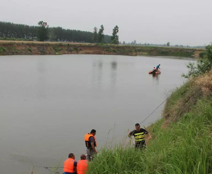 |男子酒后在鱼塘钓鱼溺亡,家属将菜馆告上法庭,索赔21万被驳回