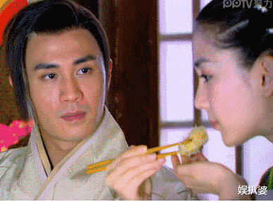 郑爽|14张搞笑的明星错位照：迪丽热巴的腿，岳云鹏的头，杨幂的胸