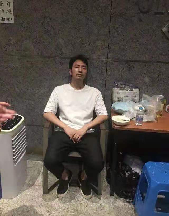 林生斌|“沉默”的林生斌,活跃的任真真,网友:双簧唱得再好也不及真相