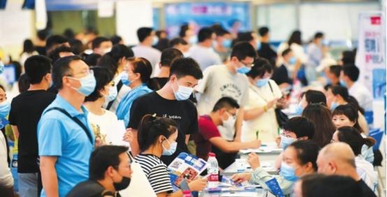 hr|双非硕士和985本科,用人单位更“喜欢”哪一个?HR的回答很现实