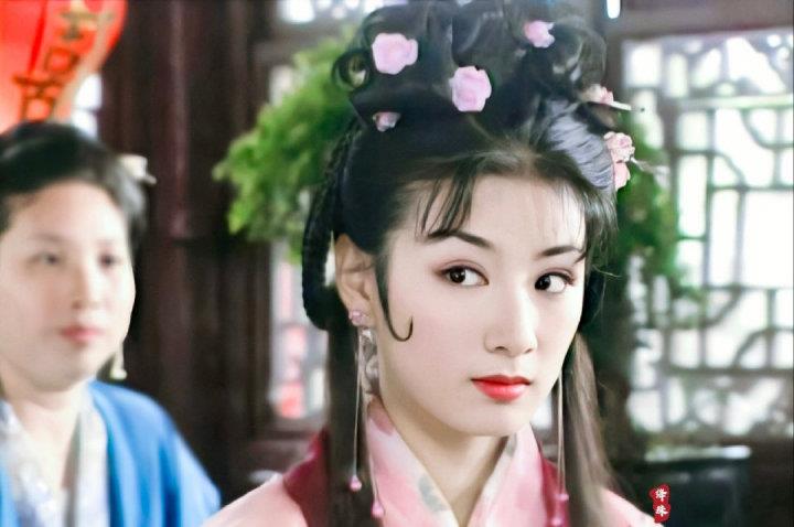 毁童年|又来毁童年？20年前的古偶巅峰被翻拍，双女主一股影楼风