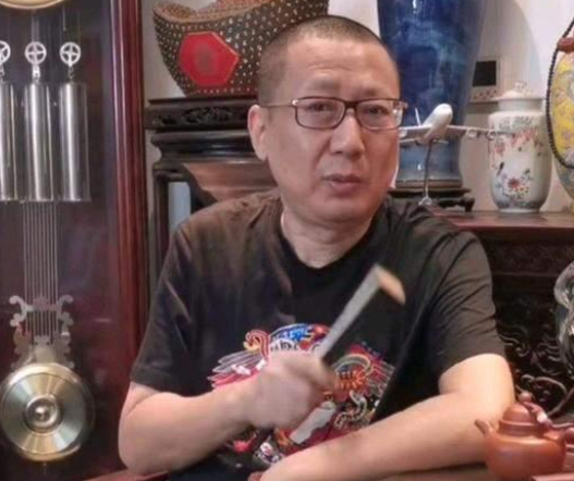 郭德纲|相声演员汪洋直播中坦言，不记恨郭德纲，当年他是受人指使？