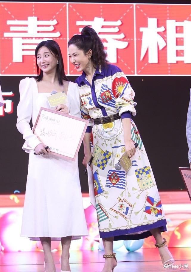 Ainee小屋|女人差3岁不是事，曾黎和殷桃穿裙子风格各异，看不出谁大谁小
