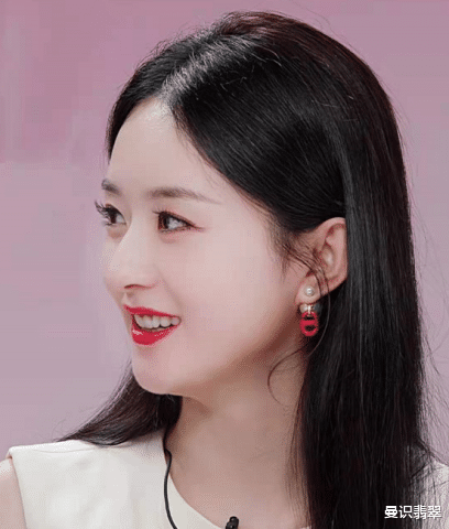 赵丽颖|无人能拒绝珍珠的魅力！赵丽颖直播佩戴珍珠首饰，气质温婉，女人味十足