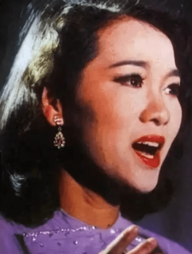 郑绪岚|从一夜红遍全国，到惨遭封杀：赴美多年的她，到底经历了什么？