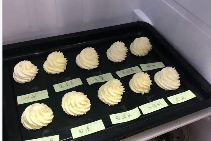 茶苏苏烘焙日记|一口气测评10款淡奶油!抹面、做馅该用啥,看完这篇全知道!