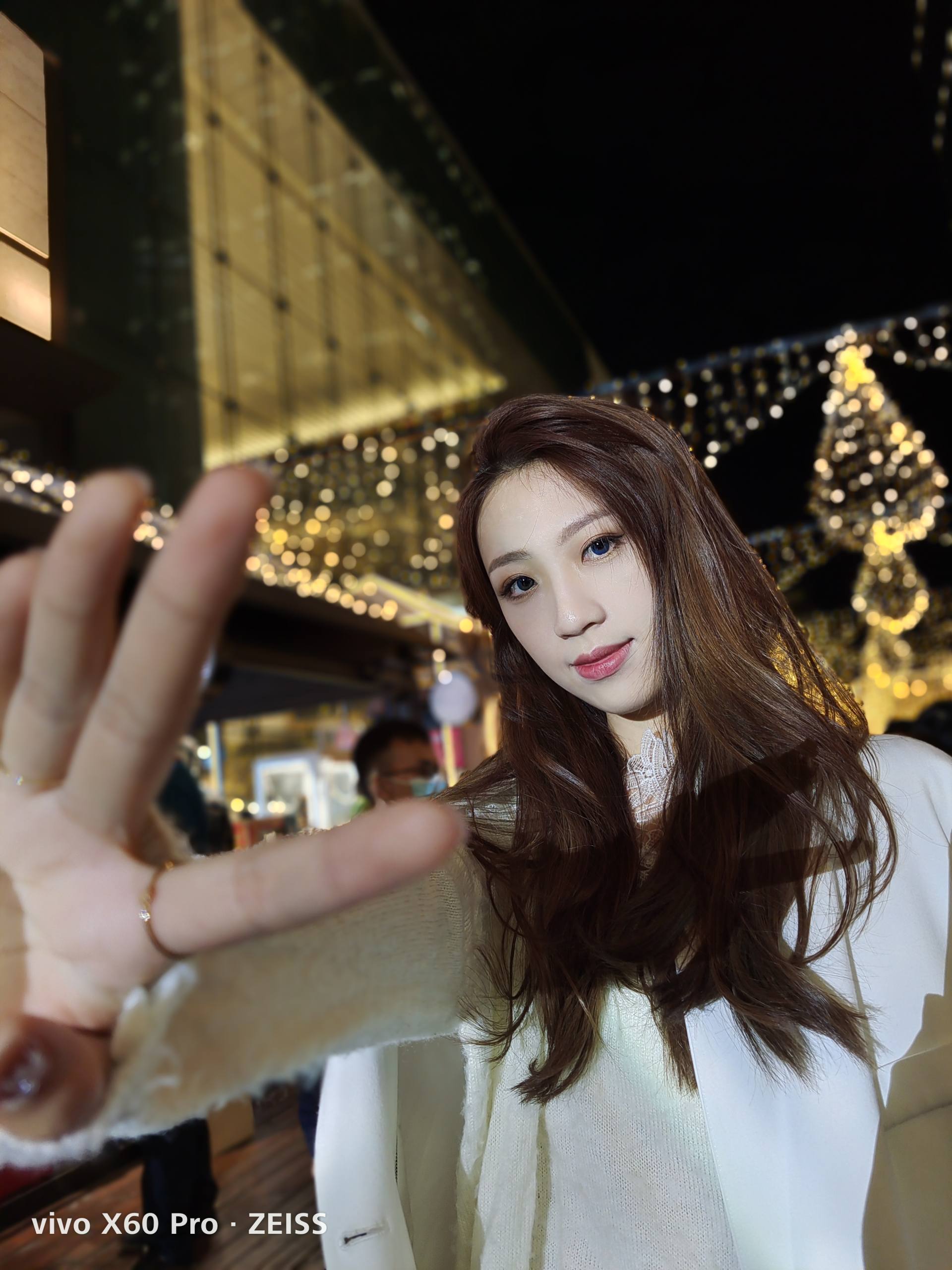 卡尔蔡司镜头|vivoX60Pro评测：蔡司+二代微云台，好看的照片信手拈来！