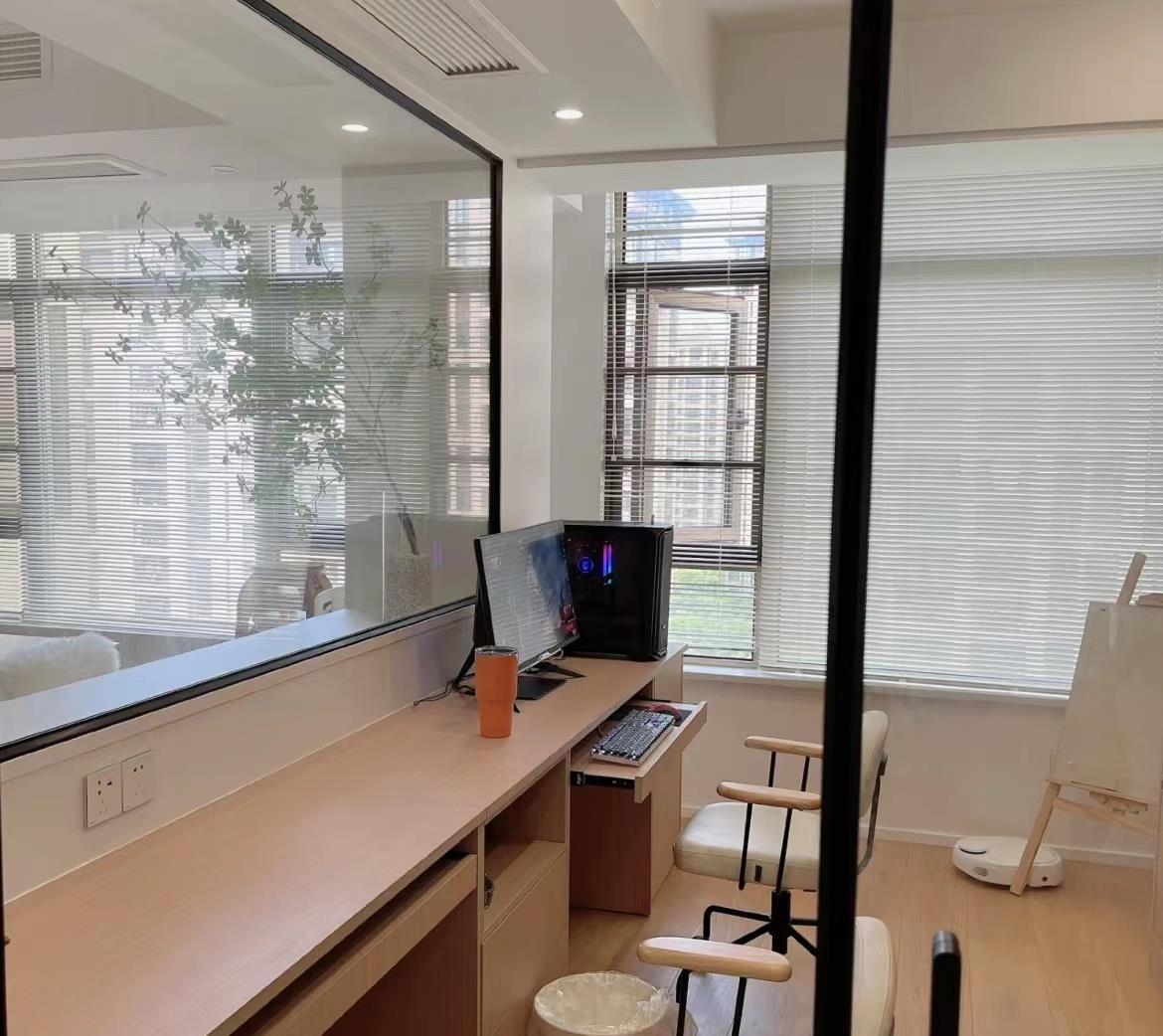 她的120㎡新居,全屋以白色为主,干净到“一尘不染”,越住越耐看