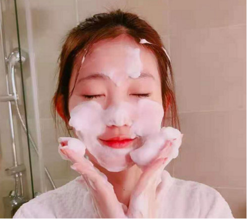 fashion美尚|皮肤科主任:这4个夏季护肤误区,好多人都做错了,你踩雷了吗?