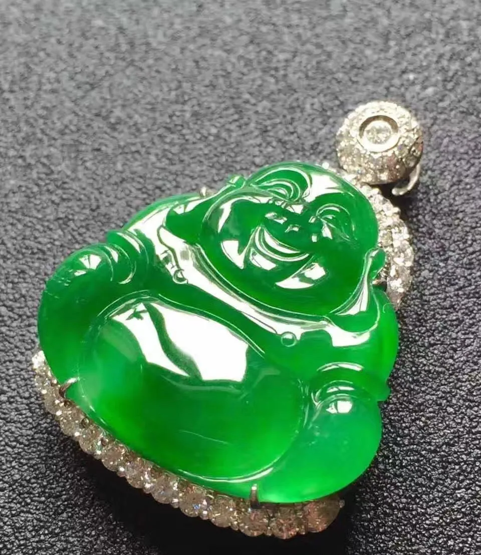 |镶嵌翡翠封不封地，很纠结吗？