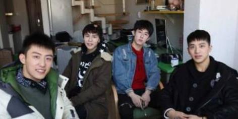 黄景瑜|“硬汉小生”黄景瑜：从服务员到一线男星，他只用了两年时间