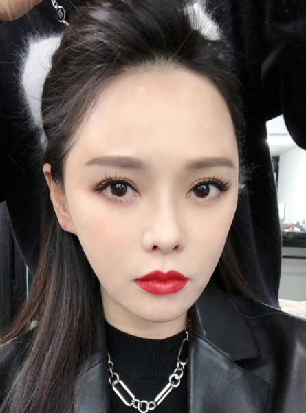 伊能静|伊能静发文怒斥《吐槽大会》写稿人，玩梗也应有底线