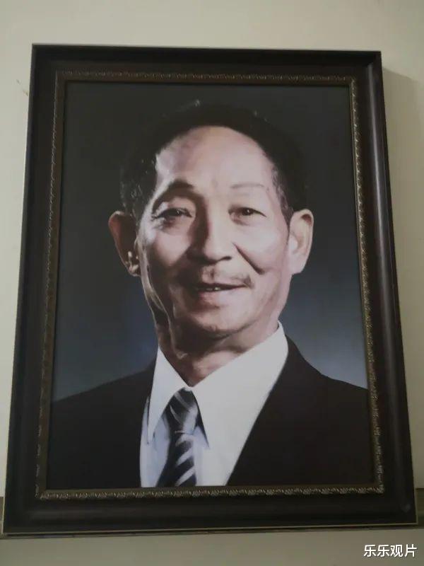 乐乐观片 钟南山缅怀袁隆平:63个字真情无价,一声隆平大哥让人感动