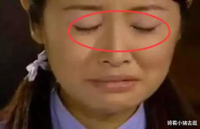 林心如|史上最“尬”穿帮镜头，林心如哭戏忍了，看到最后：毁童年！