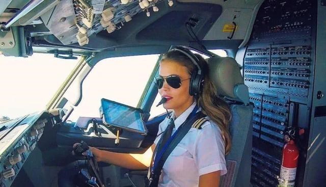 美军|美军战斗机女驾驶员含怒退伍，毅然舍弃美国，千里迢迢来中国求职