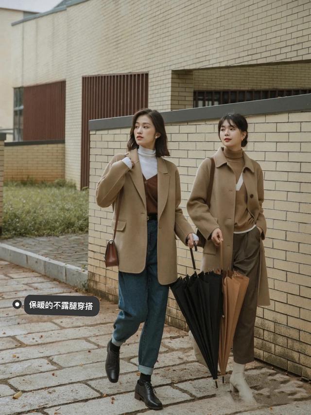 穿衣搭配|被这对闺蜜圈粉了,复古又高级的棕色系,轻松穿出职场精英范