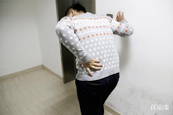 腰椎间盘突出|引起腰椎间盘突出的原因有哪些?怎么改善这种情况?