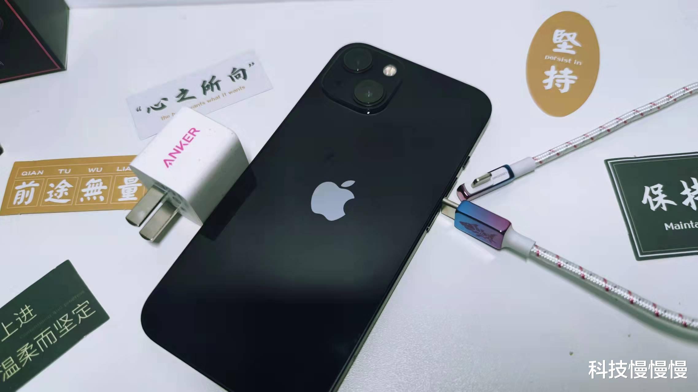 充電器|金克絲屬性加持，30W快速充電，安克英雄聯盟手游聯名充電器