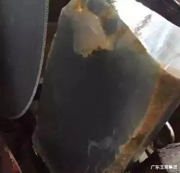 广东玉商集团 顶级玻璃种翡翠手镯长什么样?起货过程全跟踪!