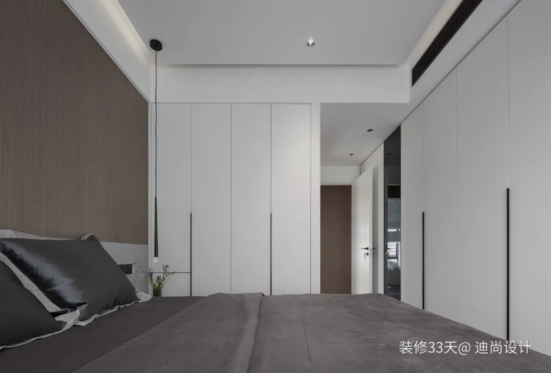 装修设计：现代简约高级三室，二孩之家三代同堂