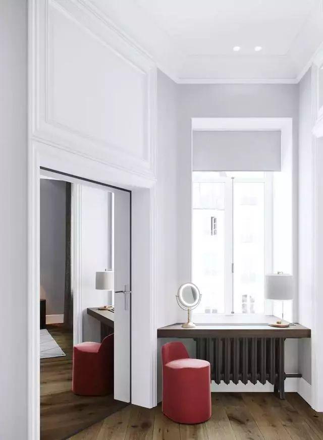 越来越多人不再装独立书房了,新兴的定制“角落书房”成为新宠