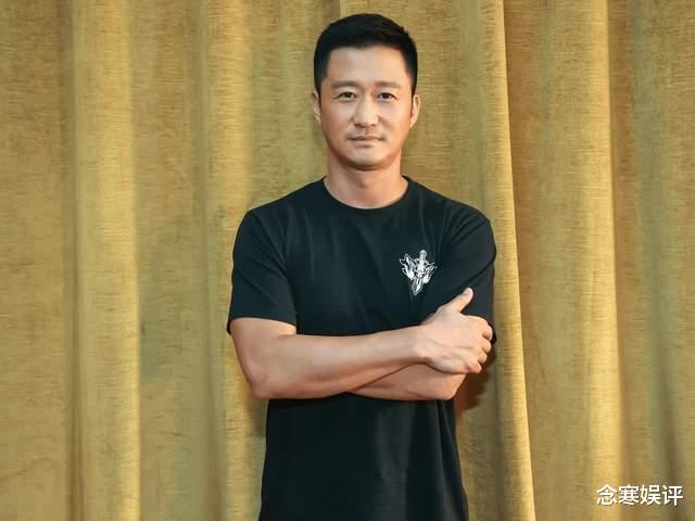 吴京|吴京又有新身份了,央视邀请他担任晚安大使,经典手势再现江湖