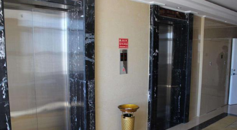 “两梯四户”不吃香了，越来越多的人不看好，业主：花钱找麻烦