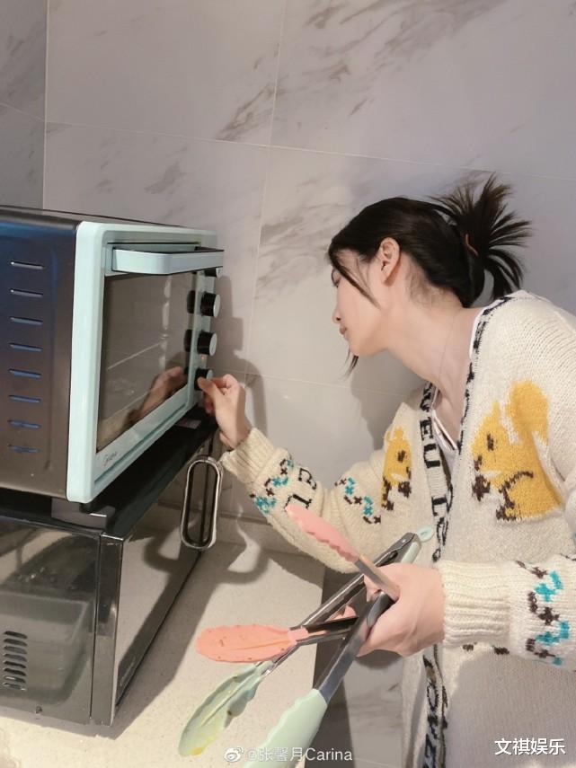 林峰|张馨月同老公林峯一起炮制美食　屋企厨房布置温馨却被嫌太细