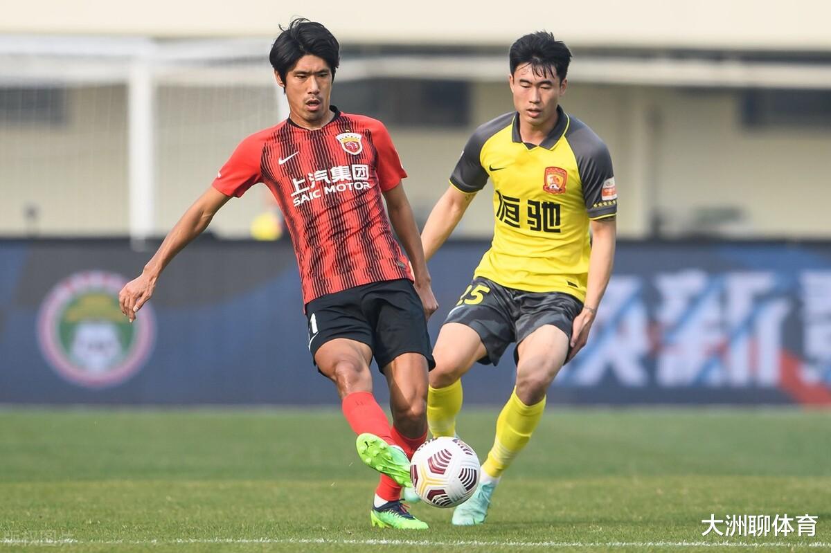 上海海港|中超传出消息：上海海港球员另类解读“大满贯”，亚冠冠军不算