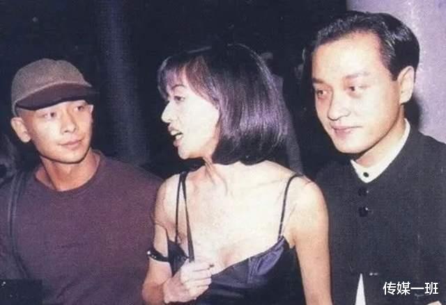 赵文卓|易立竞采访赵文卓，犀利问答背后，反而体现了赵文卓的格局