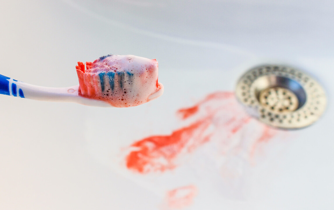 千金芳 25岁男子坚持早睡3年，确诊肝癌离世，医生怒斥：晨起这1习惯等于自残