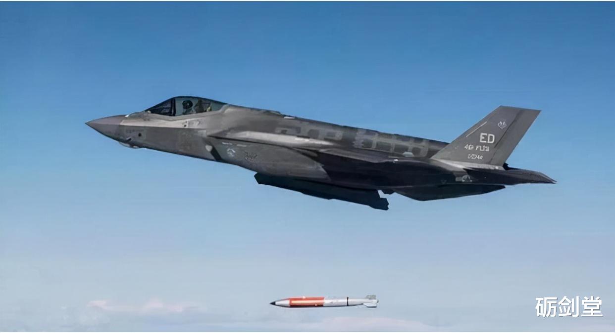 F-35|给隐身战斗机配发核武器，美军直言：就是瞄准俄罗斯的导弹指挥所！