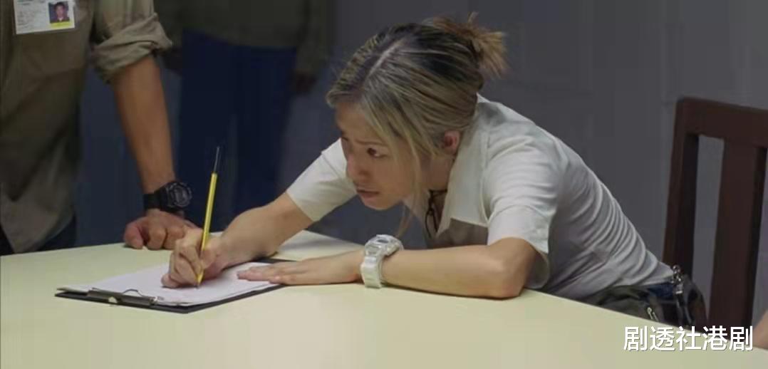 关宝慧|有机会发展？黄日华与女艺人见面频繁，对方曾坦言迷恋四眼失婚男